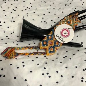 Wayuu friendship bracelet with crystals💕*